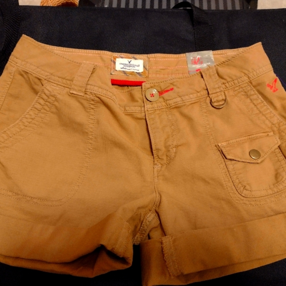 American Eagle outfitters size 6 cargo shorts, Brand New with Tags
